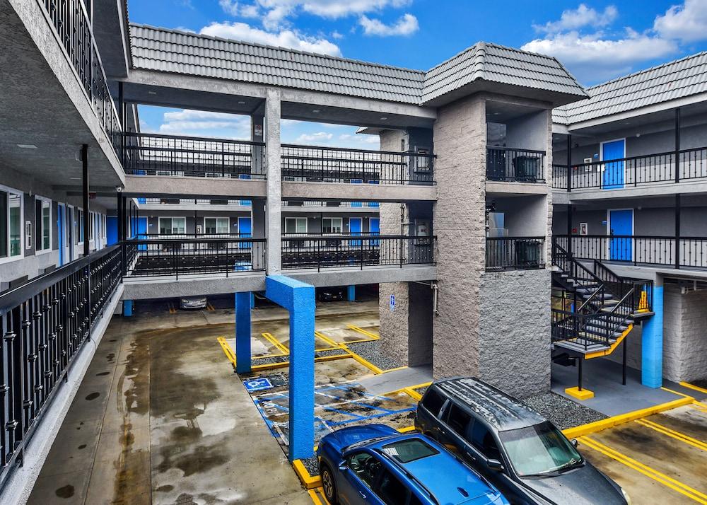 洛杉矶国际机场好莱坞快捷酒店 英格尔伍德 外观 照片
